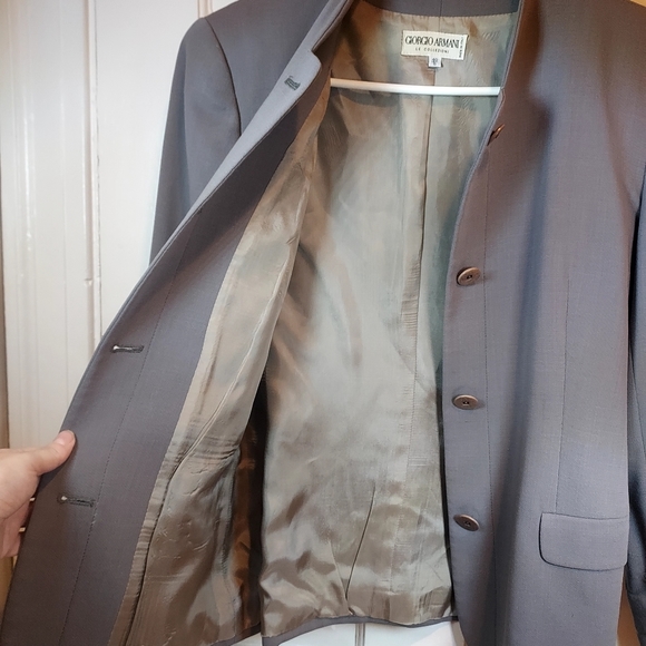 Vintage Giorgio Armani Wool Blazer, size 40/6 - Picture 7 of 12